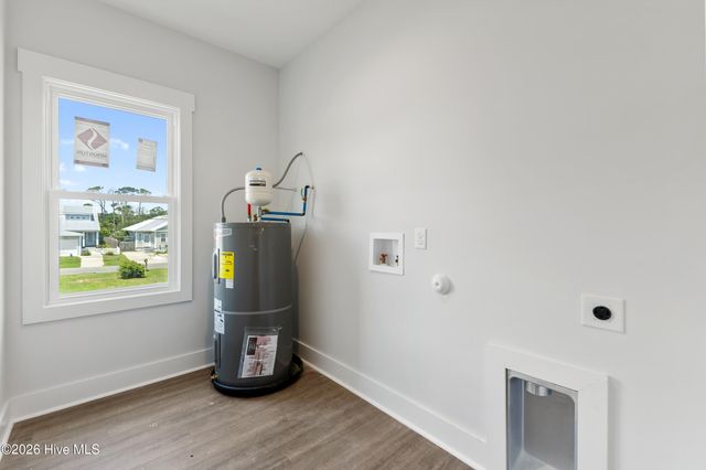 314 Spartanburg Avenue 3, Carolina Beach, NC 28428