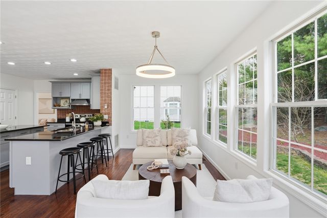 94 Castle Rocks Road, Warwick, RI 02886