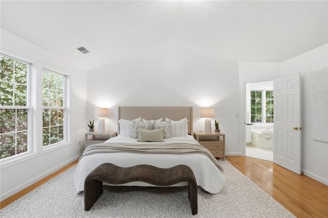 94 Castle Rocks Road, Warwick, RI 02886