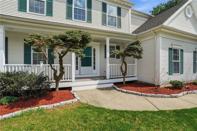 94 Castle Rocks Road, Warwick, RI 02886