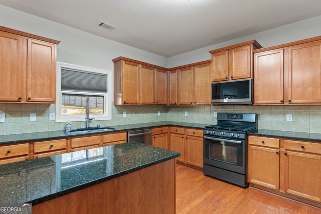 185 Renwick Drive, Senoia, GA 30276