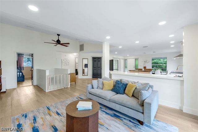 9972 Puopolo LN, Bonita Springs, FL 34135