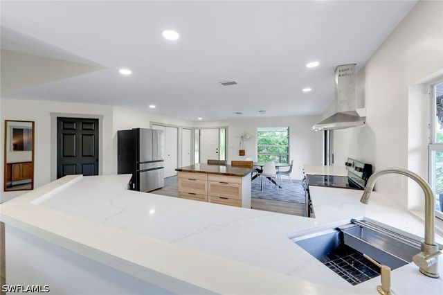 9972 Puopolo LN, Bonita Springs, FL 34135