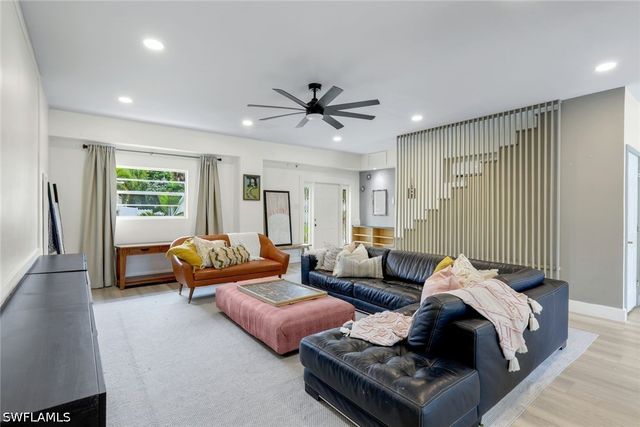 9972 Puopolo LN, Bonita Springs, FL 34135