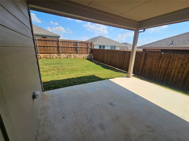 417 Blanco Drive, Azle, TX 76020