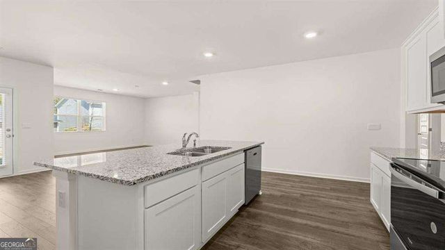8563 Secretariat Drive, Lithonia, GA 30058