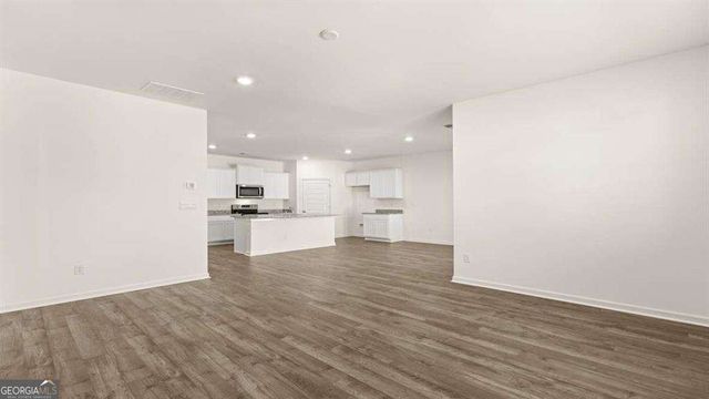 8563 Secretariat Drive, Lithonia, GA 30058