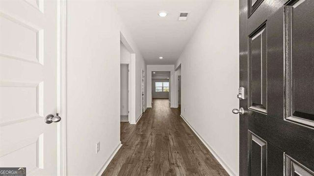 8563 Secretariat Drive, Lithonia, GA 30058