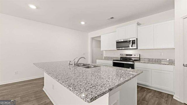 8563 Secretariat Drive, Lithonia, GA 30058