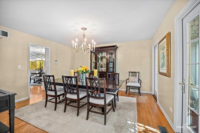 5N948 Westwood Lane, St. Charles, IL 60175