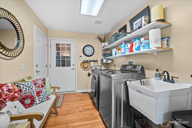 5N948 Westwood Lane, St. Charles, IL 60175