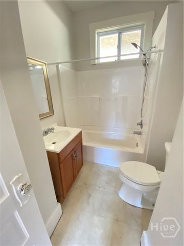 620 W 36th Street B, Savannah, GA 31415