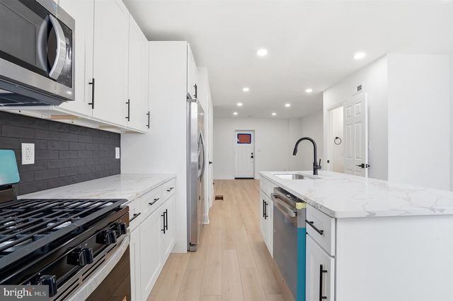 6621 N UBER ST, Philadelphia, PA 19138