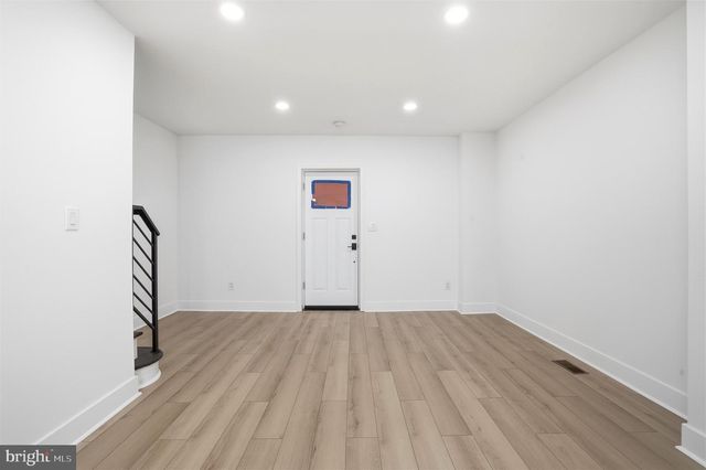 6621 N UBER ST, Philadelphia, PA 19138