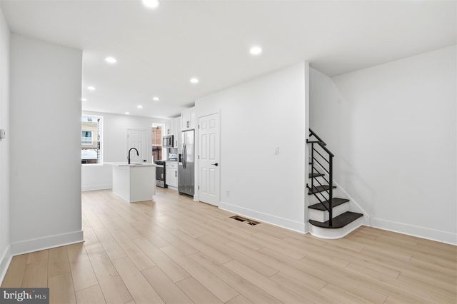 6621 N UBER ST, Philadelphia, PA 19138