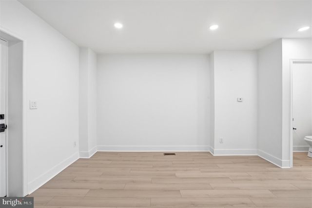 6621 N UBER ST, Philadelphia, PA 19138