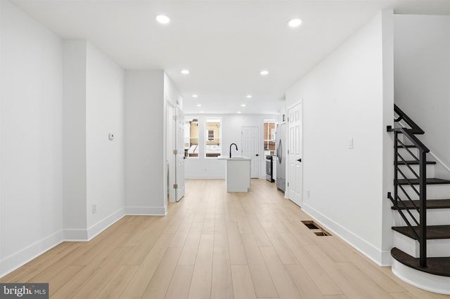 6621 N UBER ST, Philadelphia, PA 19138