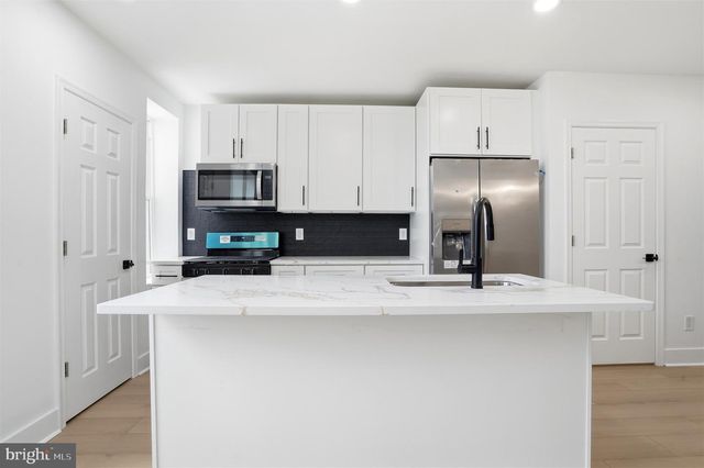 6621 N UBER ST, Philadelphia, PA 19138