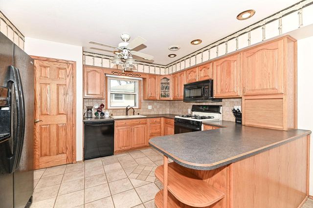 6015 S 18th STREET, Milwaukee, WI 53221