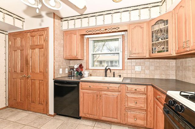 6015 S 18th STREET, Milwaukee, WI 53221