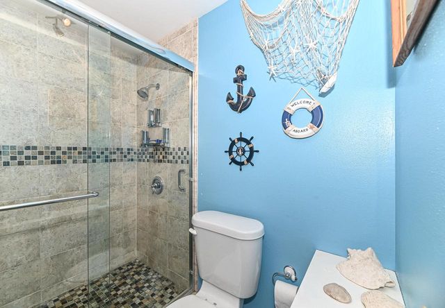 6015 S 18th STREET, Milwaukee, WI 53221