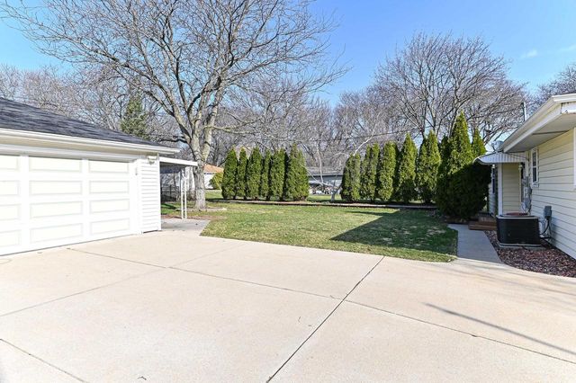 6015 S 18th STREET, Milwaukee, WI 53221