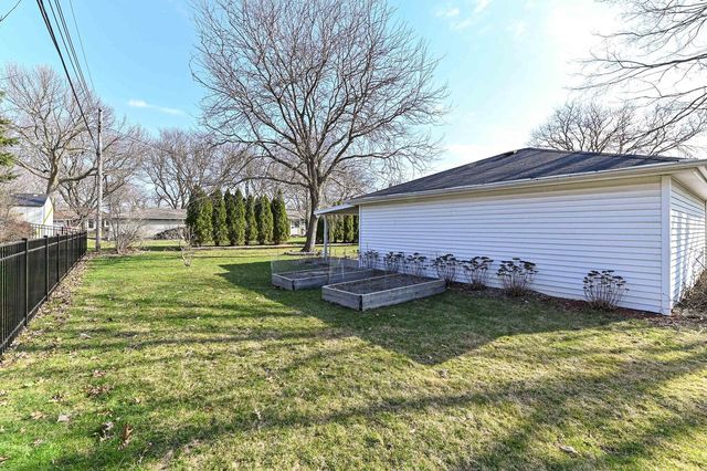 6015 S 18th STREET, Milwaukee, WI 53221