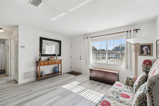 398 Madruga Ave, St Augustine, FL 32086