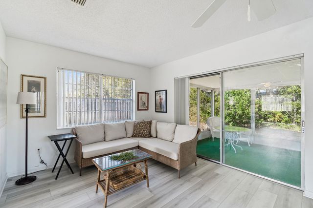 398 Madruga Ave, St Augustine, FL 32086