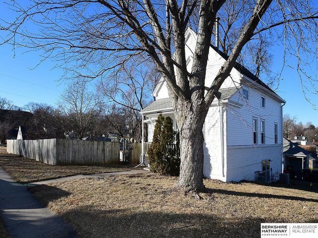 3218 N 66 Street, Omaha, NE 68104