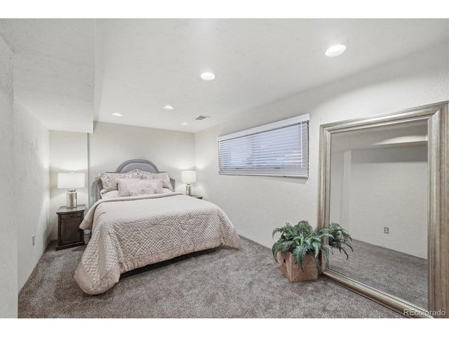 6195 Apache Dr, Larkspur, CO 80118