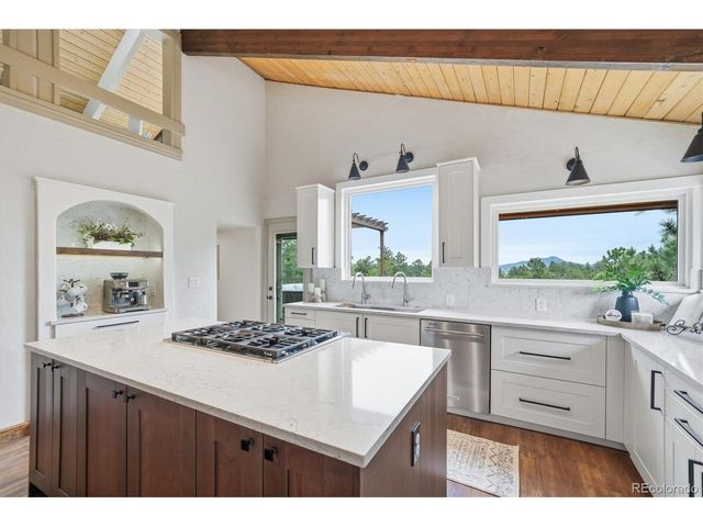 6195 Apache Dr, Larkspur, CO 80118