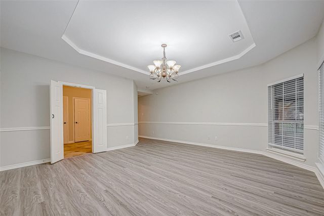 10327 Sablebrook Lane, Houston, TX 77095