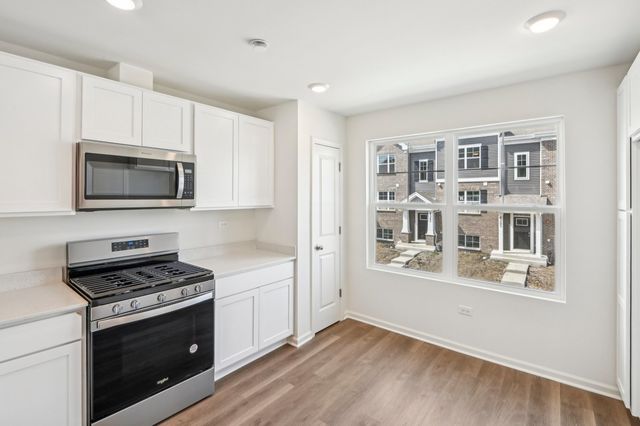 6371 Ulster Drive, Tinley Park, IL 60477