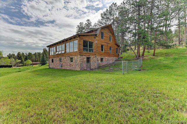 8752 S Ault Lane, Morrison, CO 80465