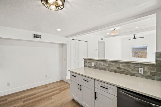 4606 W PAXTON AVENUE, Tampa, FL 33611