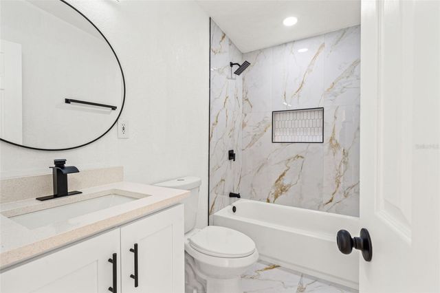 4606 W PAXTON AVENUE, Tampa, FL 33611