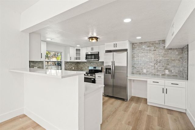 4606 W PAXTON AVENUE, Tampa, FL 33611