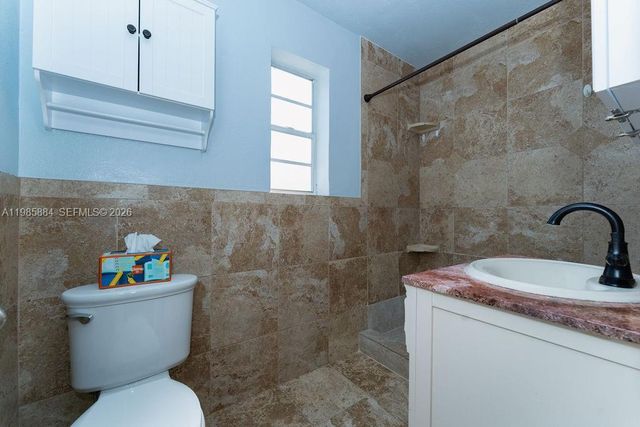 1474 NE 48th Ct, Pompano Beach, FL 33064