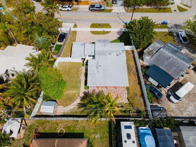 1474 NE 48th Ct, Pompano Beach, FL 33064