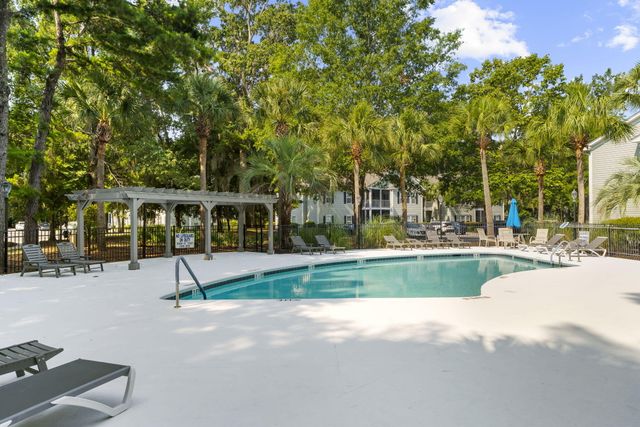 203 Pickering Lane, Charleston, SC 29414