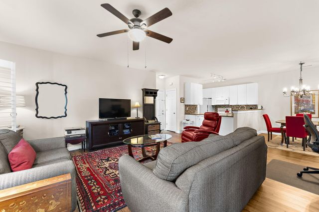 203 Pickering Lane, Charleston, SC 29414