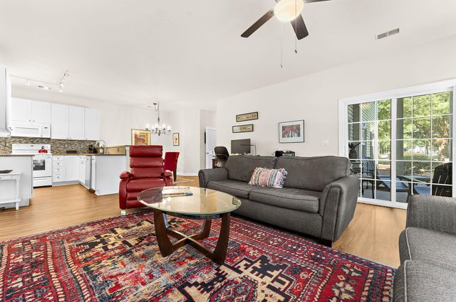 203 Pickering Lane, Charleston, SC 29414