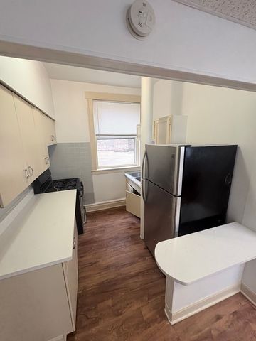 6616 W Windsor Avenue JB, Berwyn, IL 60402