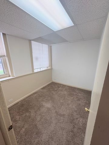 6616 W Windsor Avenue JB, Berwyn, IL 60402