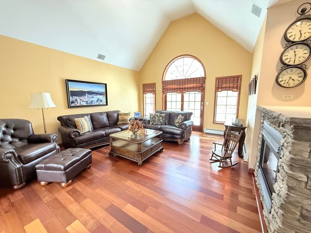 30 Pine Ridge Drive, Morrisonville, NY 12962