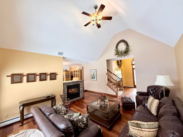 30 Pine Ridge Drive, Morrisonville, NY 12962