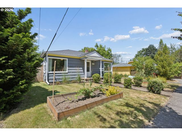 9317 N CALHOUN Ave, Portland, OR 97203