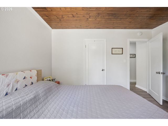 9317 N CALHOUN Ave, Portland, OR 97203