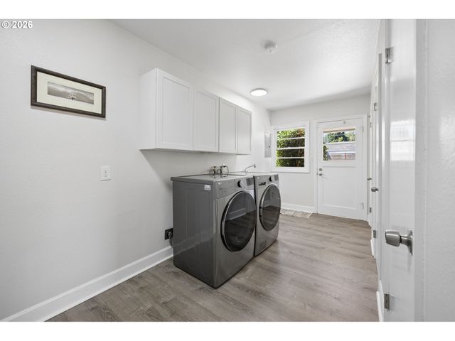 9317 N CALHOUN Ave, Portland, OR 97203